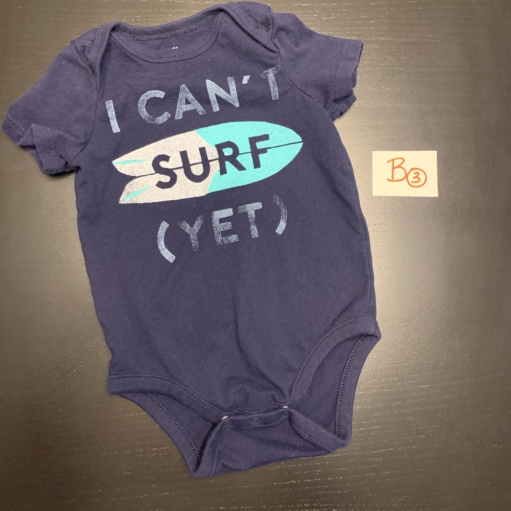 🧸 2/$8.00⭐️ GAP 6-12m Navy Onesie
